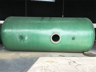 泰安玻璃鋼化糞池 防腐保溫 玻璃鋼管道 玻璃鋼儲罐_環保設備加工_第一槍