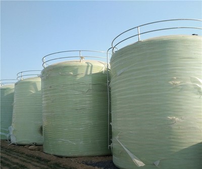 天成直銷二手玻璃鋼儲罐 玻璃鋼立式儲罐 臥式儲罐等多種規(guī)格